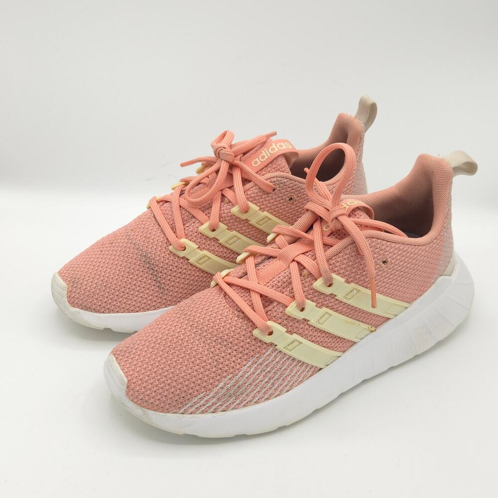 Adidas Women's Size 7.5 Quester Flow Running Shoes Blush Pink F36259